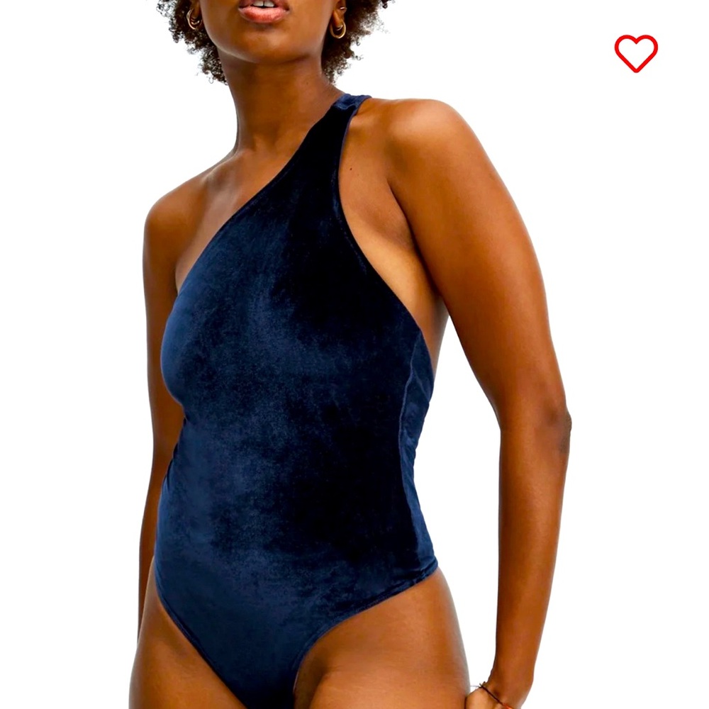 Fabletics Gigi velour one sleeve body suit